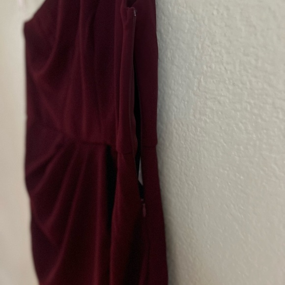 Burgundy One-Shoulder Cutout Asymmetrical Dress Medium - Picture 6 of 8